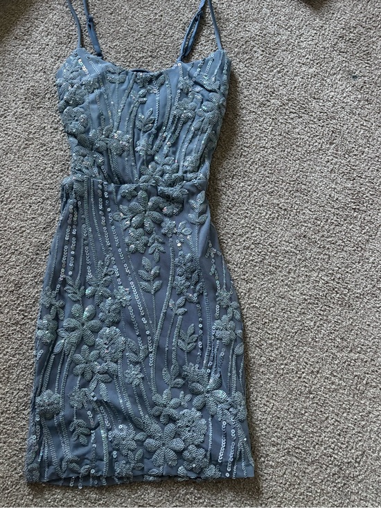 Windsor Dresses & Skirts - Windsor Homecoming Sequin Floral Mini Dress in Periwinkle